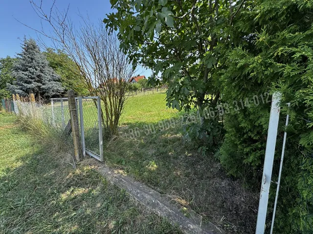 Eladó telek Keszthely, Kertváros 1277 nm