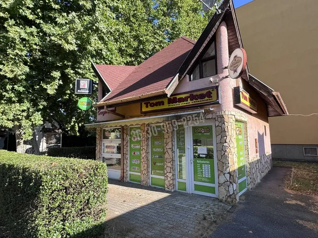Eladó kereskedelmi és ipari ingatlan Nagykanizsa, Olaj utca 81 nm