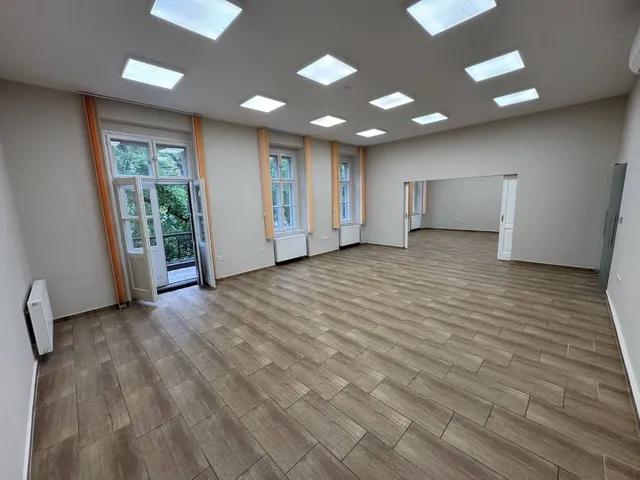 Kiadó kereskedelmi és ipari ingatlan Nagykanizsa, Belváros 140 nm