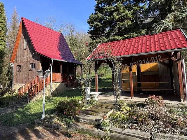 Eladó mezőgazdasági ingatlan Őrtilos, Szent Mihály hegy 36 nm