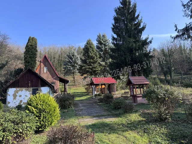 Eladó mezőgazdasági ingatlan Őrtilos, Szent Mihály hegy 36 nm