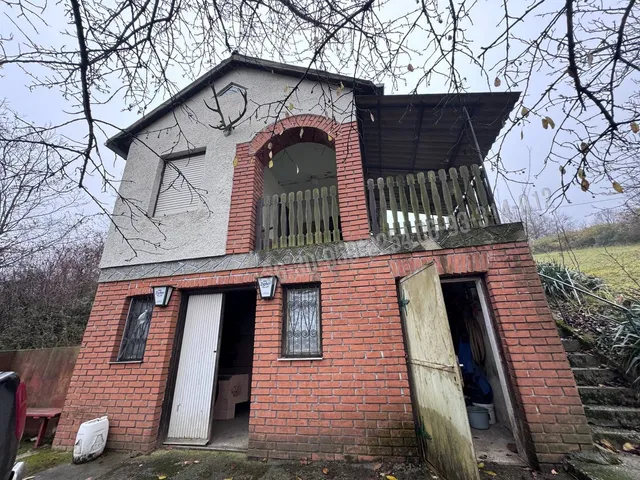 Eladó mezőgazdasági ingatlan Gelse 60 nm