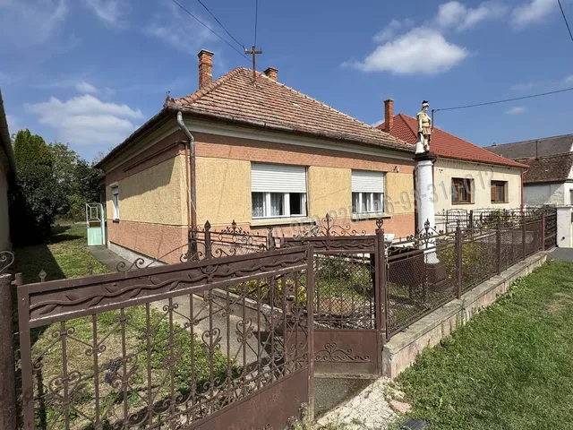 Eladó ház Becsehely 120 nm