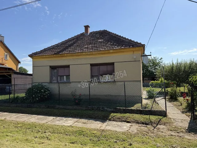 Eladó ház Becsehely 75 nm