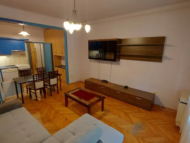 Kiadó lakás Budapest XIV. kerület, Herminamező 50 nm
