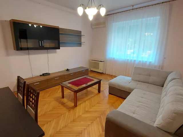 Kiadó lakás Budapest XIV. kerület, Herminamező 50 nm