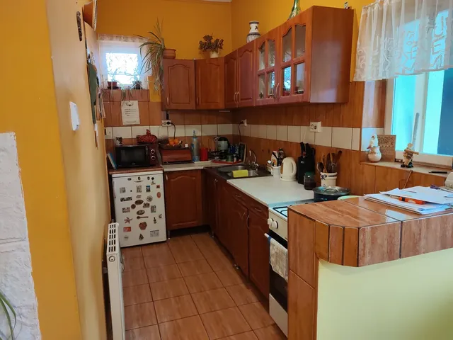 Eladó ház Nagylóc 250 nm