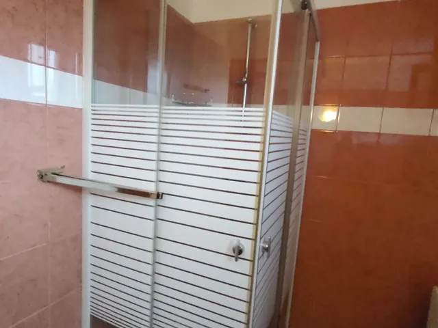 Eladó ház Nagylóc 250 nm