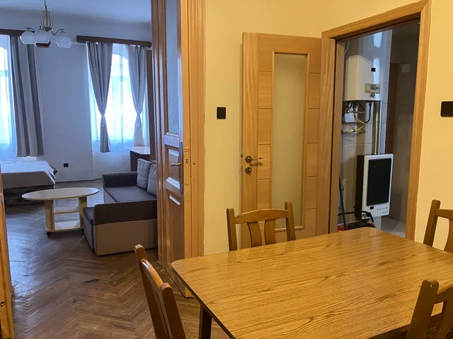 Kiadó lakás Budapest VI. kerület, Nagykörúton kívüli terület 71 nm