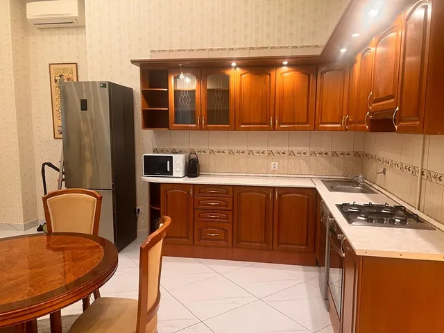 Kiadó lakás Budapest VI. kerület, Diplomatanegyed 140 nm
