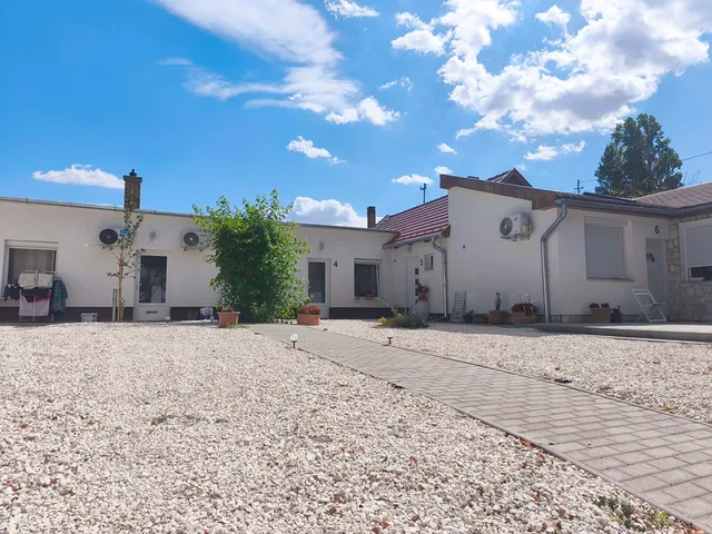 Eladó kereskedelmi és ipari ingatlan Budapest XX. kerület, Pesterzsébet-Szabótelep 254 nm