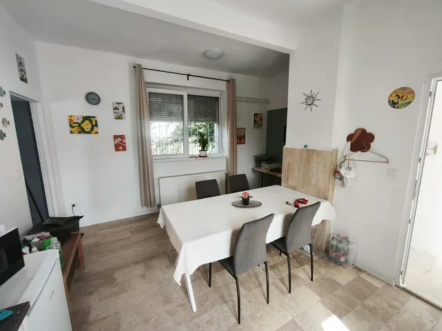Eladó kereskedelmi és ipari ingatlan Budapest XX. kerület, Pesterzsébet-Szabótelep 254 nm