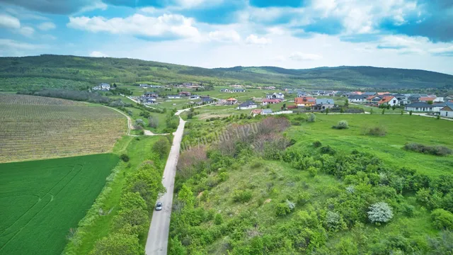 Eladó telek Budajenő, Szőlő utca 1800 nm