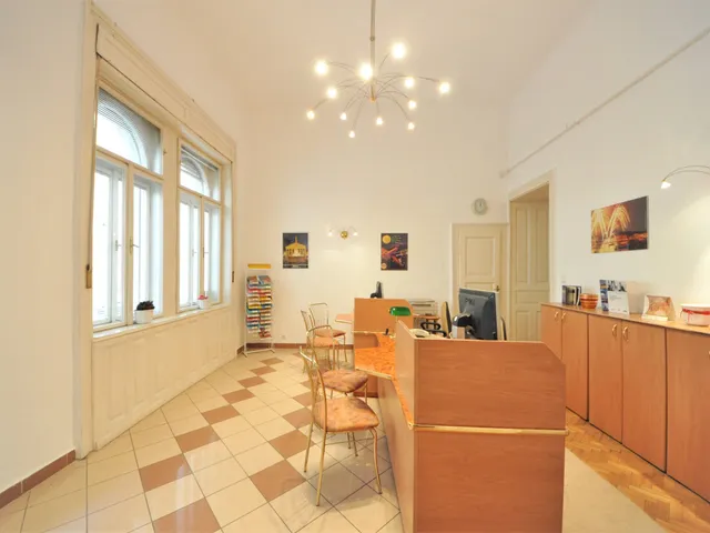 Eladó kereskedelmi és ipari ingatlan Budapest II. kerület 68 nm