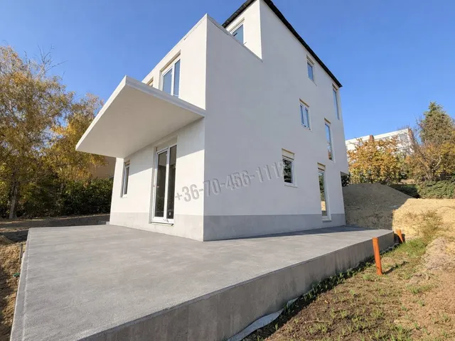 Eladó lakás Budapest XI. kerület, Sasad-Sashegy XI. ker. 116 nm