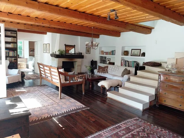 Eladó ház Budaörs 236 nm