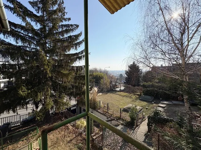 Eladó ház Budapest III. kerület, Táborhegy 200 nm