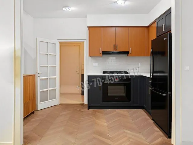 Eladó lakás Budapest V. kerület, Belváros 100 nm