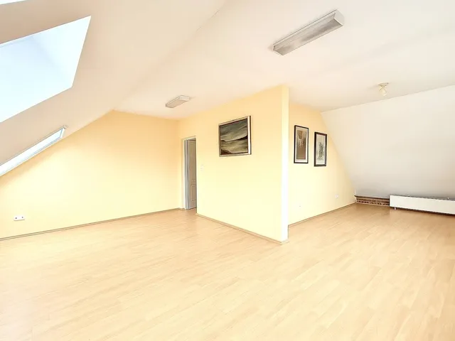 Eladó lakás Budaörs, Városközpont 140 nm