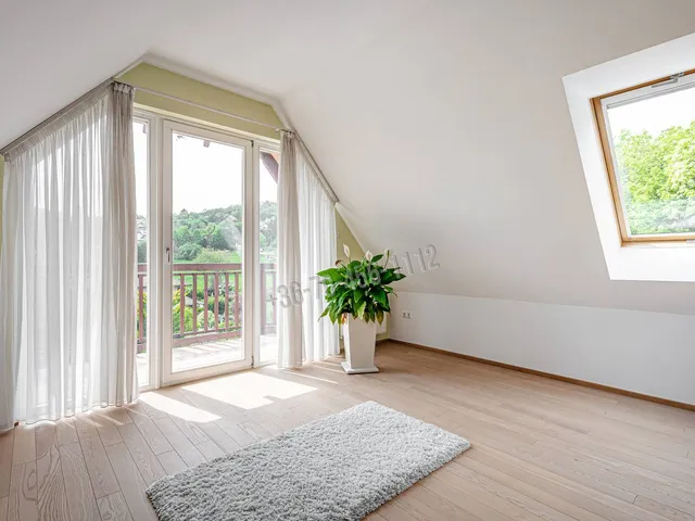 Eladó lakás Budapest XII. kerület, Magasút 173 nm