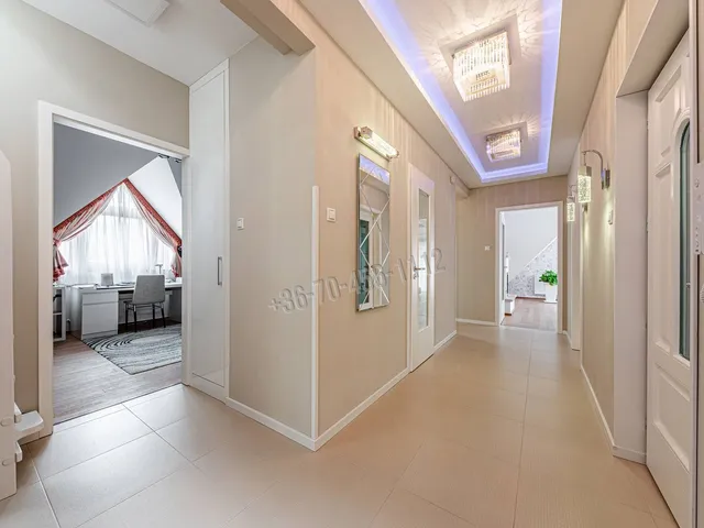 Eladó lakás Budapest XII. kerület, Magasút 173 nm