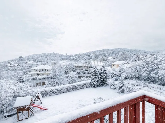 Eladó lakás Budapest XII. kerület, Magasút 173 nm