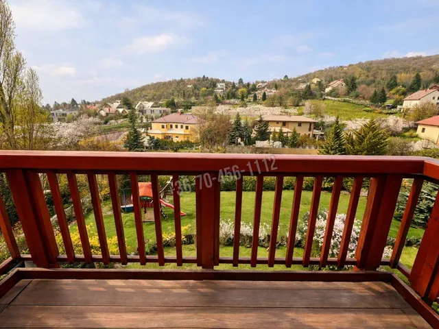 Eladó lakás Budapest XII. kerület, Magasút 173 nm