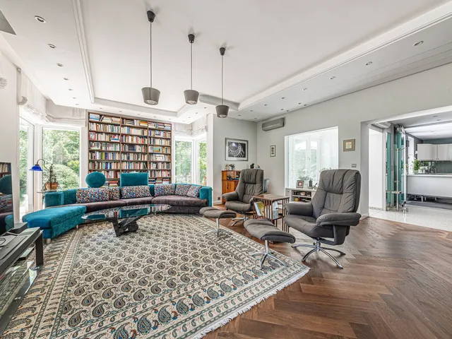 Eladó ház Budapest II. kerület, Pálvölgy 304 nm