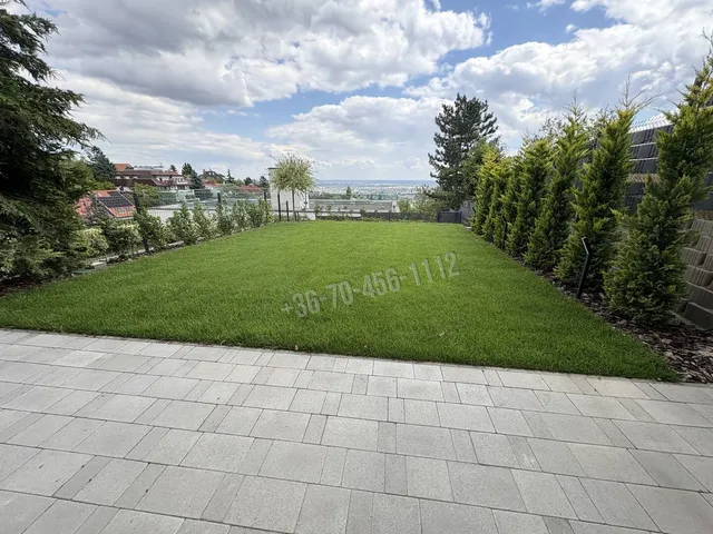 Eladó ház Budapest XII. kerület, Farkasvölgy 245 nm
