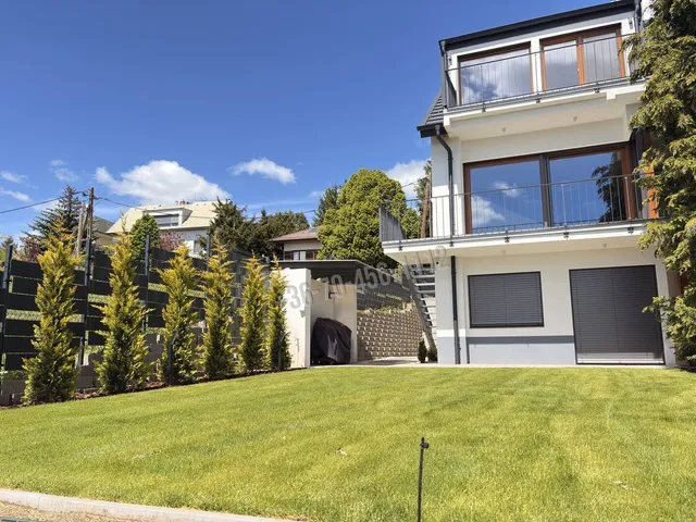 Eladó ház Budapest XII. kerület, Farkasvölgy 245 nm