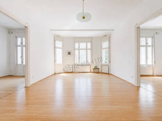 Eladó lakás Budapest XII. kerület, Németvölgy 151 nm