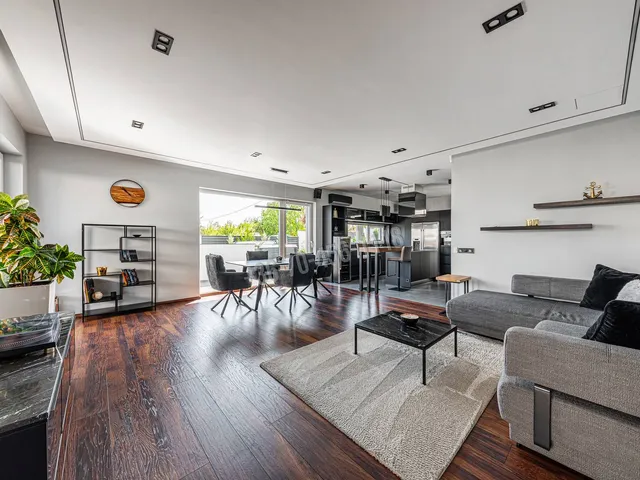 Eladó ház Budapest XI. kerület, Madárhegy 155 nm