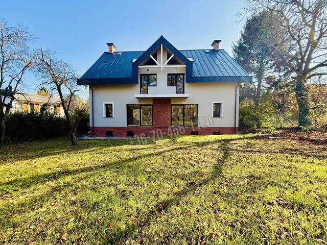 Eladó ház Budapest II. kerület 228 nm