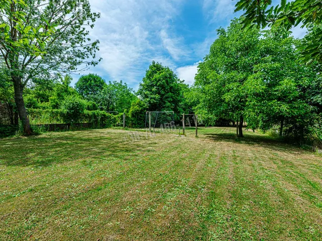 Eladó ház Budakeszi 240 nm