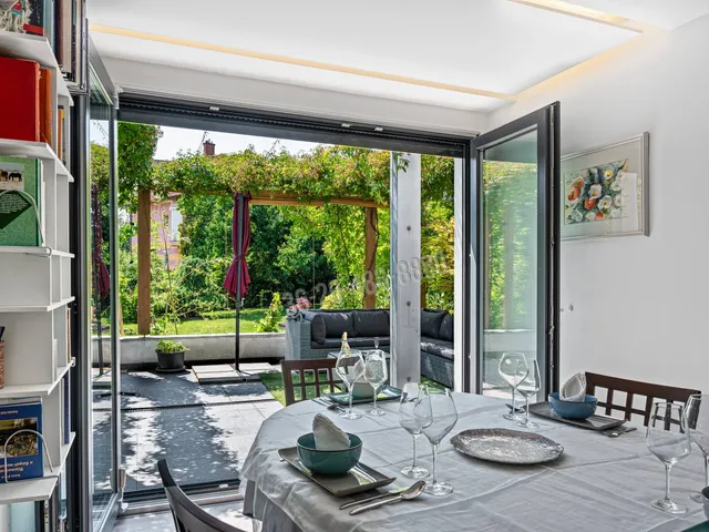 Eladó ház Budapest II. kerület, Pálvölgy 300 nm