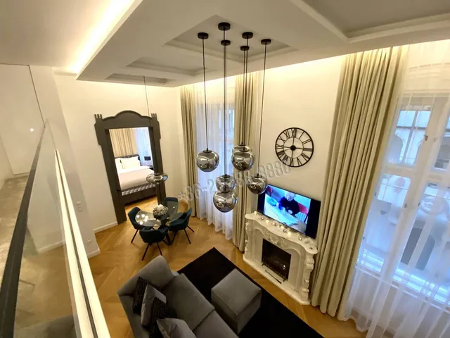 Eladó lakás Budapest VI. kerület 80 nm