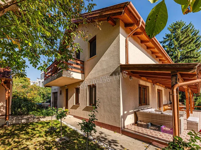 Eladó ház Budapest XI. kerület, Madárhegy 280 nm