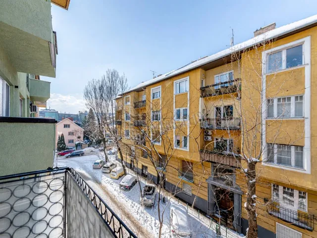 Eladó lakás Budapest XII. kerület, Németvölgy 86 nm