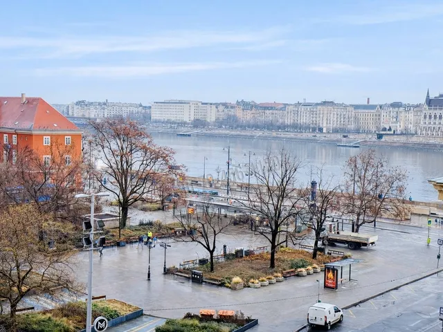 Kiadó lakás Budapest I. kerület 89 nm