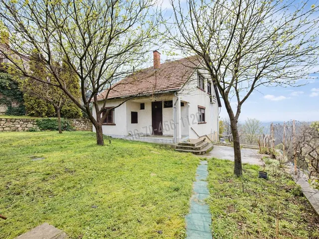 Eladó ház Budapest II. kerület 186 nm