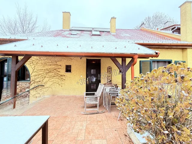 Eladó ház Budapest II. kerület, Pasarét 300 nm