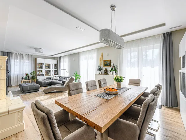 Eladó ház Budaörs, Kertváros 290 nm