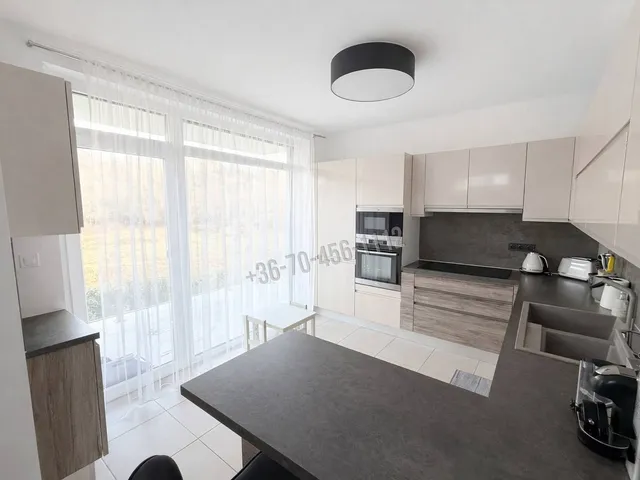 Eladó lakás Budapest XI. kerület, Hosszúrét 124 nm