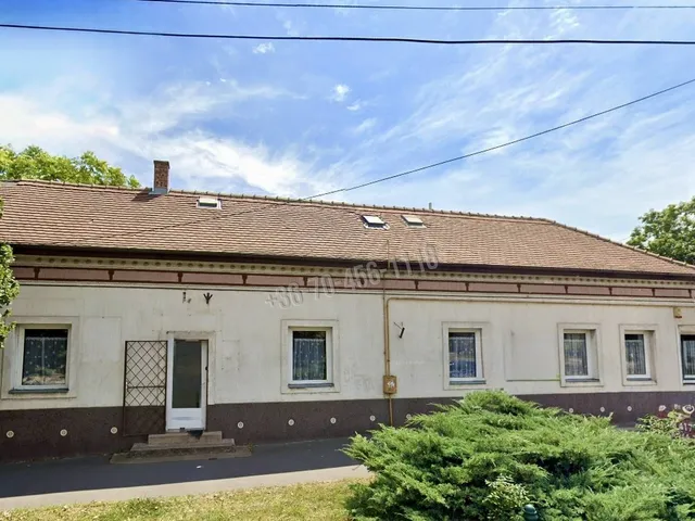 Eladó telek Budaörs, Városközpont 325 nm