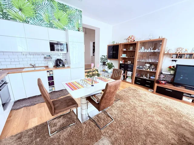 Eladó lakás Budapest XII. kerület, Széchenyi-hegy 93 nm