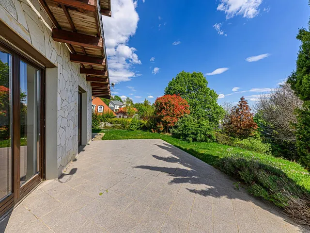 Eladó ház Budapest XII. kerület, Széchenyi-hegy 350 nm