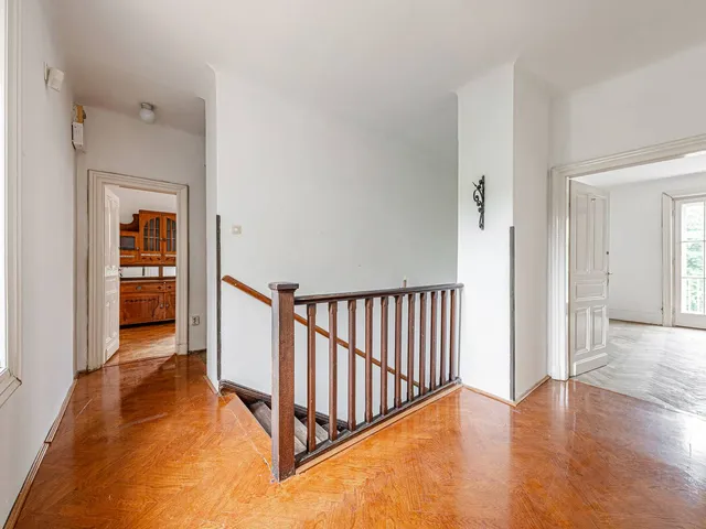 Eladó lakás Budapest I. kerület, Naphegy 136 nm