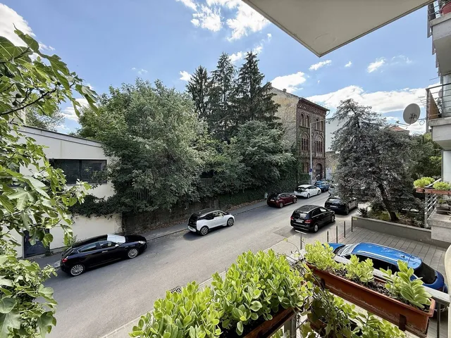 Eladó lakás Budapest XII. kerület, Németvölgy 94 nm