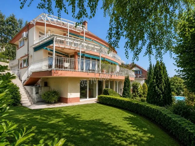 Eladó ház Budapest XII. kerület, Farkasvölgy 598 nm