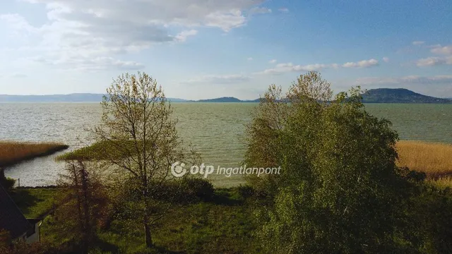 Eladó telek Balatonfenyves 1515 nm